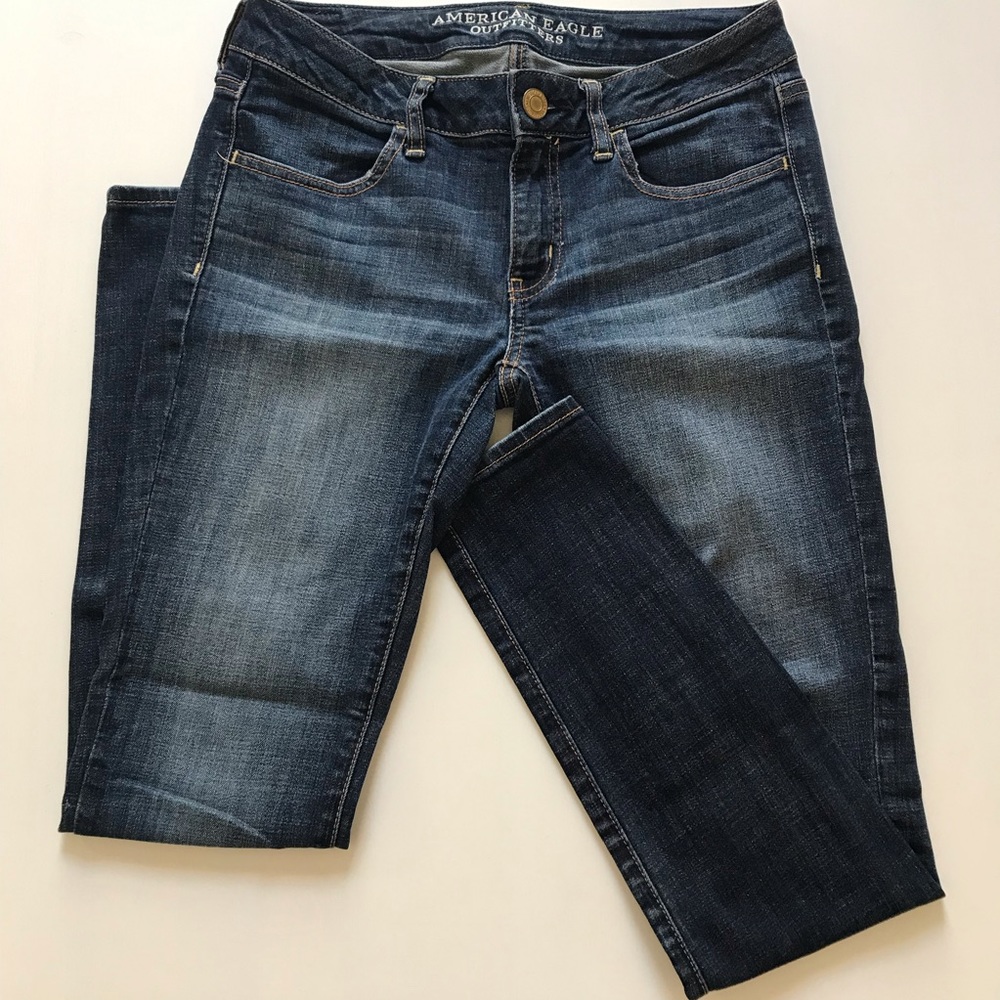 American Eagle Jegging Style Jeans - Size 6